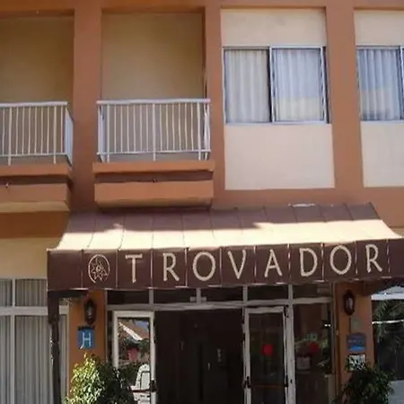 فندق Trovador بويرتو ذي لا كروز